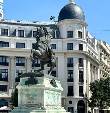 Se vor curăța monumente simbol situate în anumite zone din București