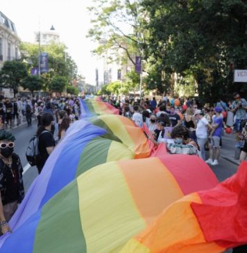Sâmbătă are loc Marşul Bucharest Pride – CNA reaminteşte de obligaţia de a trata evenimentul cu decenţă şi responsabilitate