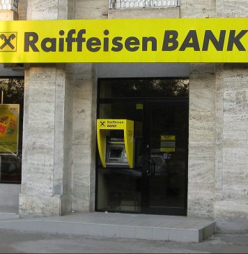Raiffeisen Bank a obţinut în instanţă suspendarea ordinului ANPC cu privire la componenta ratelor de credit