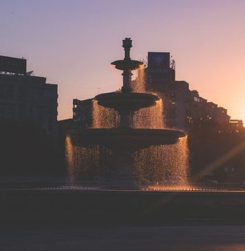 Străzile din București, pustii după ce temperaturile au atins 40 de grade la umbră