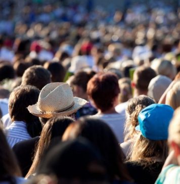 Natural growth of population remains negative in May