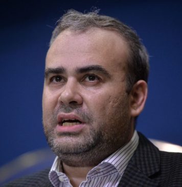 Ministrul Justiţiei: Curtea de Apel din Napoli a dispus predarea lui Darius Vâlcov autorităţilor competente ale României, în executarea mandatului european de arestare