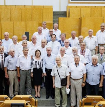 Maia Sandu s-a întâlnit cu membrii „Parlamentului 90”