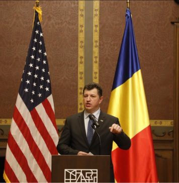 Cosmin Tabără, viceprimarul municipiului Timișoara, anunță încheierea lucrărilor de igienizare la bazinul de înot din Complexul Sportiv Bega