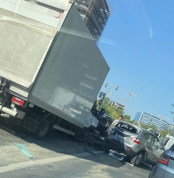 Carambol în nordul Capitalei, după ce 5 maşini s-au lovit în lanţ