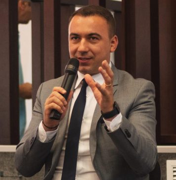 Bogdan Ivan, ministrul Cercetării: 65 de elevi sclipitori din toată țara participă la Școala de Vară de Știință și Tehnologie de la Măgurele