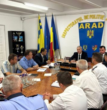 Ministrul de Interne, Cătălin Predoiu, ședințe cu conducerea structurilor de ordine publică din județele Alba și Arad