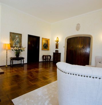 Palatul Elisabeta este deschis publicului/ În premieră, expoziția include trusoul de botez al Regelui Mihai I