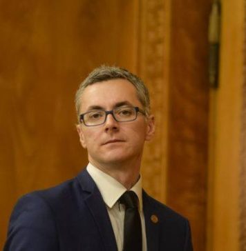 Deputatul USR Stelian Ion îi cere lui Cătălin Predoiu să prezinte de urgenţă concluziile Corpului de control, după accidentul de pe litoral
