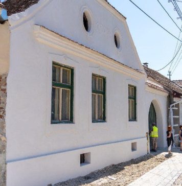 Ministrul Raluca Turcan: 8 imobile tradiţionale din Situl Rural Biertan vor fi conservate cu fonduri PNRR