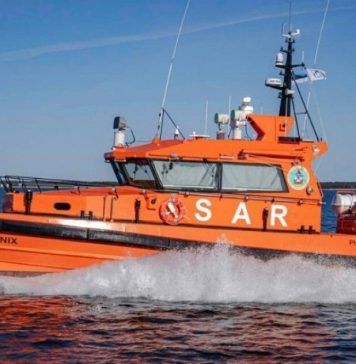 O navă a plecat de la festivitățile Zilei Marinei pentru salvarea unei persoane în zona plajei Corbu