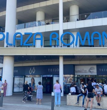 NEWS ALERT Alarmă de incendiu la Plaza România. Oamenii au fost evacuați – FOTO