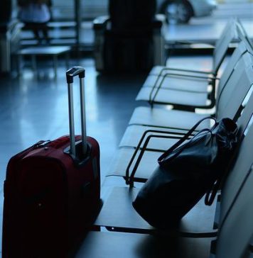 De azi, copiii de peste 16 ani pot ieşi neînsoţiţi din ţară