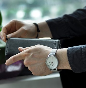 Angajații unei instituții de la stat au cerut spor de Ziua Bărbatului