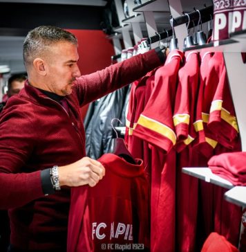 Fotbal: Atacantul Valentin Costache şi-a reziliat contractul cu Rapid şi a semnat pentru Apollon Limassol