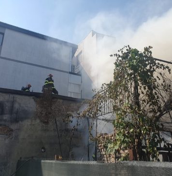NEWS ALERT Incendiu în centrul Capitalei, în zona Piața Victoriei. Există risc de extindere