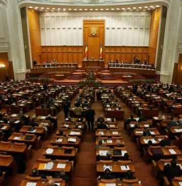 Adoption of austerity ordinance will lead to serious slippages in public social assistance system (unions)