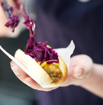 IKEA aduce pe mesele românilor hotdogul vegetal