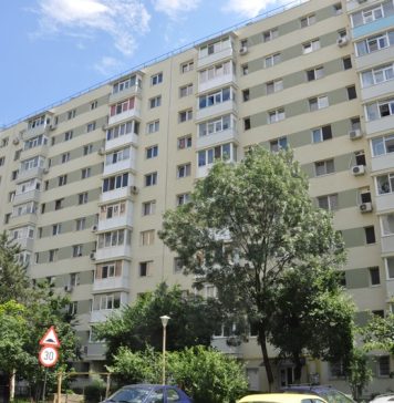 „Au încercat să mă înjunghie cu o șurubelniță” | Tinerii care se droghează iau cu asalt blocurile din centrul Bucureștiului