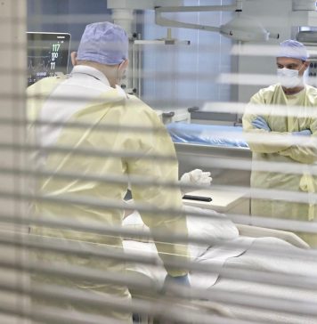 Ciolacu i-a vizitat pe pacienții transferați la Bruxelles după explozia de la Crevedia: Un tânăr de 22 de ani a fost detubat