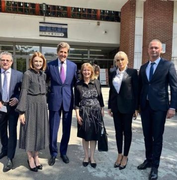 Laura Vicol, la evenimentul de prezentare a proiectelor de micro-centrale atomice, precum și a câștigătorilor din Proiectul Phoenix