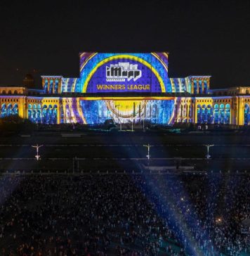 iMapp Bucharest: 12 ore de artă, tehnologie și bună dispoziție în Piața Constituției