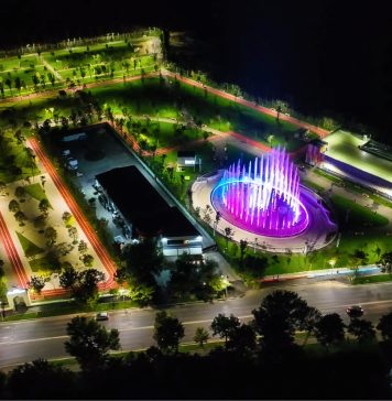 Fântâna arteziană din parcul Tudor Arghezi a devenit atracția sectorului, spune primarul