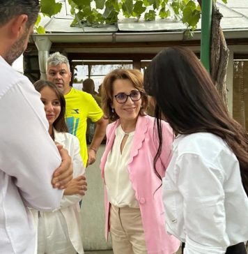 Președinta Organizației de Femei a PNL, la evenimentul Organizaţiei Femeilor Liberale din comuna Berceni (Ilfov)