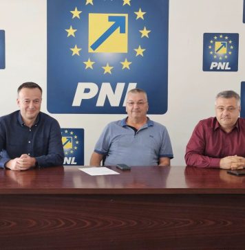 Fostul senator Constantin Popa, în prezent consilier judeţean ales pe liste PMP, a semnat o nouă adeziune şi s-a alăturat PNL Buzău