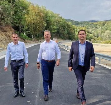 Ministrul Dezvoltării, Adrian Veștea: Modernizarea DJ205E Vidra-Vizantea Livezi-Câmpuri, pe toată lungimea sa de 19 km, este aproape gata
