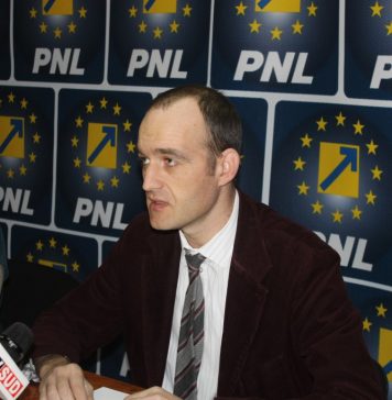 Dan Vâlceanu se alătură USR și semnează sesizarea la CCR privind măsurile fiscal bugetare