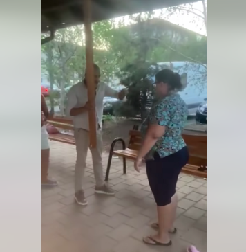 VIDEO/ Scandal într-un parc din Ilfov. Un bărbat a amenințat femei și a distrus bănci