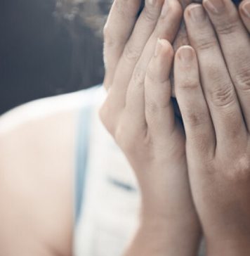 Două adolescente din București au fost arestate preventiv după ce au tâlhărit și sechestrat o față de 14 ani