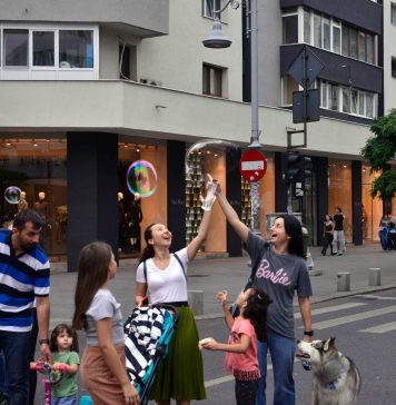 „Străzi deschise” – Calea Victoriei redevine pietonală doar sâmbătă, cu evenimente de dans, teatru şi ateliere