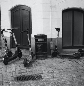 Viceprimarul Bujduveanu vrea referendum pentru trotinetele electrice/ Mai multe capitale europene au interzis deja trotinetele