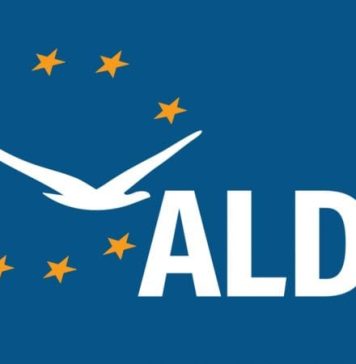 Ciucă: Am aprobat constituirea a două comisii care să poarte negocierile privind fuziunea prin absorbție a partidului ALDE