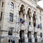 Primăria Capitalei vrea să desfiinţeze cinci servicii publice de interes local.