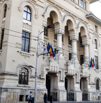 Primăria Capitalei vrea să desfiinţeze cinci servicii publice de interes local: patru instituții sunt de cultură