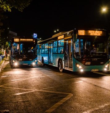 Şapte linii de transport public vor avea program prelungit în următoarele trei zile