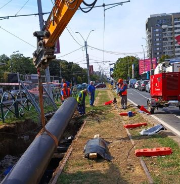 Nicuşor Dan: S-au montat pe B-dul Timișoara peste 650 de metri de conductă dotată cu senzori de detecţie a avariilor