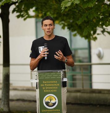 David Popovici a ținut un discurs în fața profesorilor și a colegilor, în prima zi de facultate: „Să facem lucruri bune în țară”