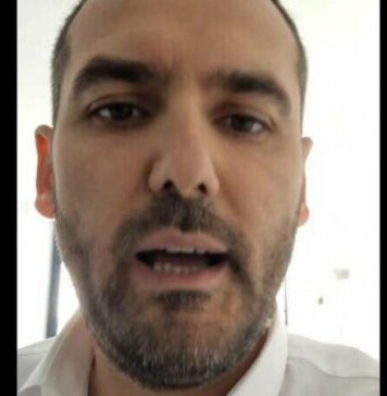 VIDEO/ Scandal la o școală din Sectorul 3. Viceprimarul USR Lucian Judele a ajuns la poliție, după ce s-a filmat LIVE dintr-o baie. Directorul școlii a sunat la 112