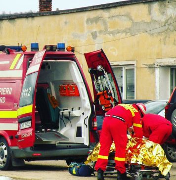 Infotrafic: Coliziune între un autotren, un autoturism şi trei motociclete, în judeţul Covasna; trei persoane rănite