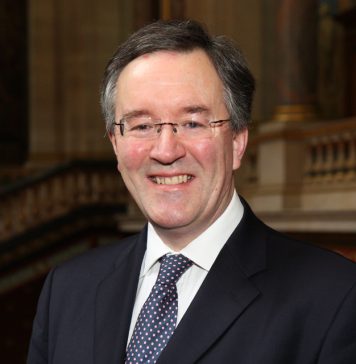 Un ultim mesaj al ambasadorului Marii Britanii la Bucureşti: „Este nevoie ca şi românii să spună lucruri bune despre ţara lor”