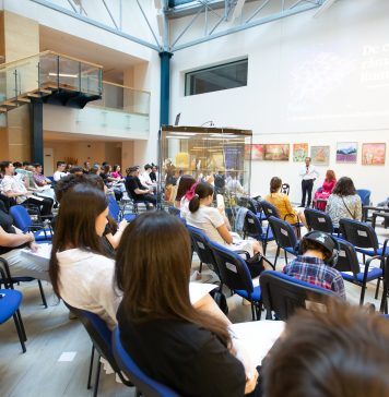 “De ce rămân în România?” – Conferința care își propune să-i convingă pe tineri să rămână în țară