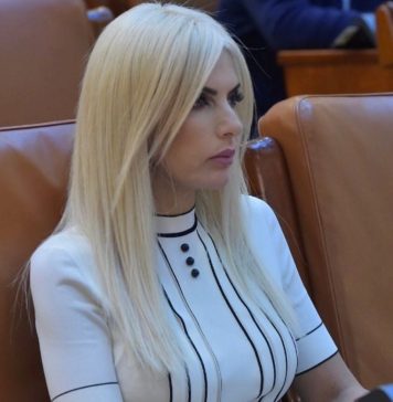 Laura Vicol (PSD): Am inițiat un proiect de lege menit să ofere suport psihologic gratuit părinților care au pierdut un copil în timpul sarcinii, la naștere sau până la majorat