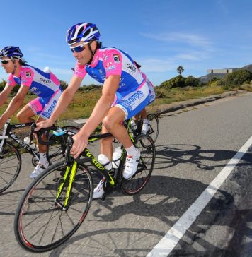 Ciclism – Turul Guangxi: Echipa Intermarche a retras doi concurenţi care au mimat că au ochii oblici