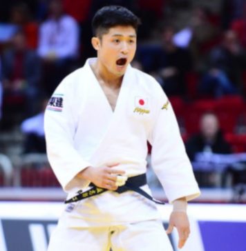 Olympic champion Joshiro Maruyama, invited to International Judo Tournament, welcomed at airport by athletes from Vrancea