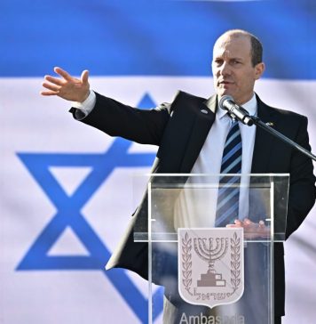 Ambasadorul Israelului, la TVR Info: Fâșia Gaza va fi curățată de infrastructura teroristă, orice-ar fi. Hamas a încercat să oprească populația civilă să plece din Gaza