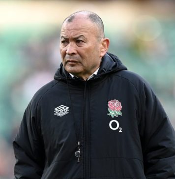 Rugby: Cupa Mondială – Eddie Jones nu renunţă la postul de selecţioner al Australiei